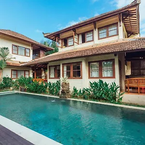 Munari Resort